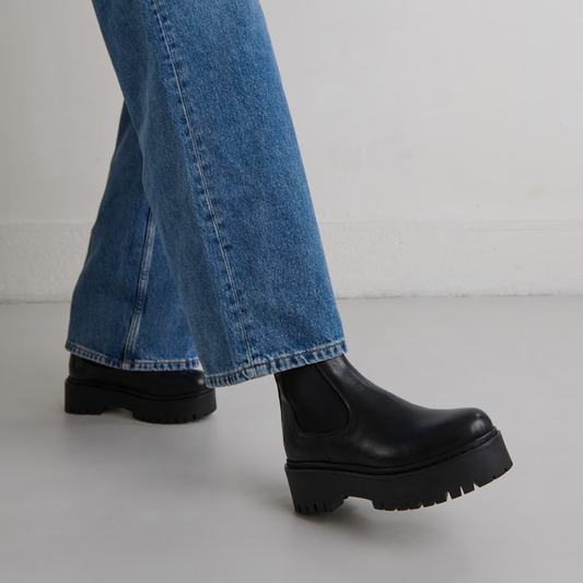 Boots à plateformes et bouts ronds