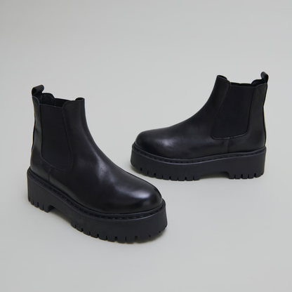 Boots à plateformes et bouts ronds