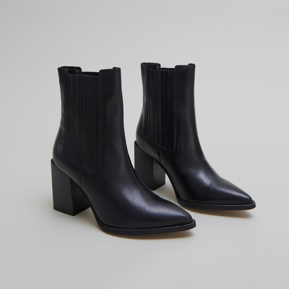 Boots à talons et bouts pointus
