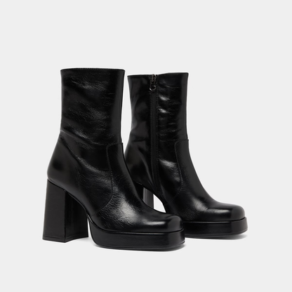 Bottines à talons et bouts carrés