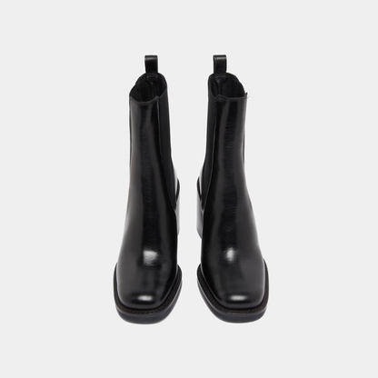 Bottines à talons débordants