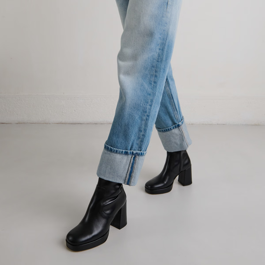 Boots à talons et bouts carrés