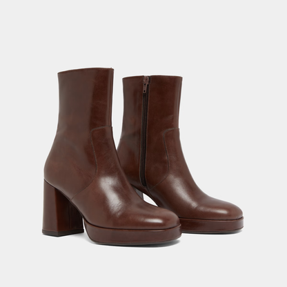 Boots à talons et bouts carrés