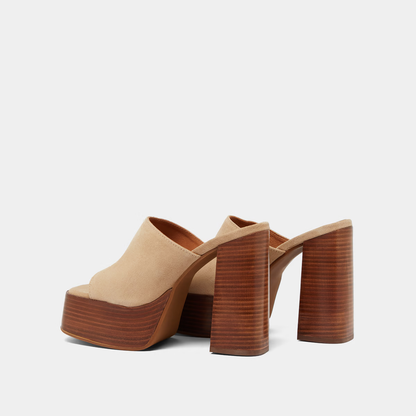 Mules à talons et bouts ouverts
