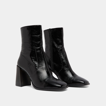 Bottines à talons et bouts carrés
