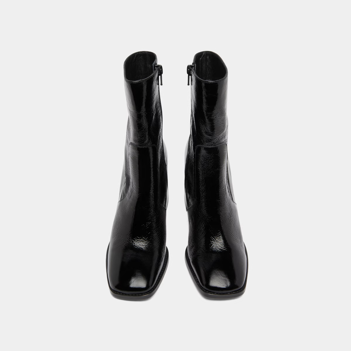 Bottines à talons et bouts carrés